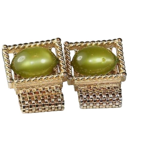Vintage Swank 60s Cufflinks Chartreuse Green Moonglow Lucite Gold Tone Mesh Wrap - Picture 1 of 8